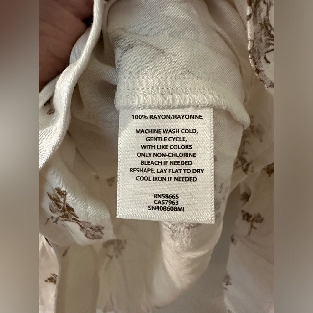 Something Navy Bailey Ivory V-Neck Button Down Fl… - image 6